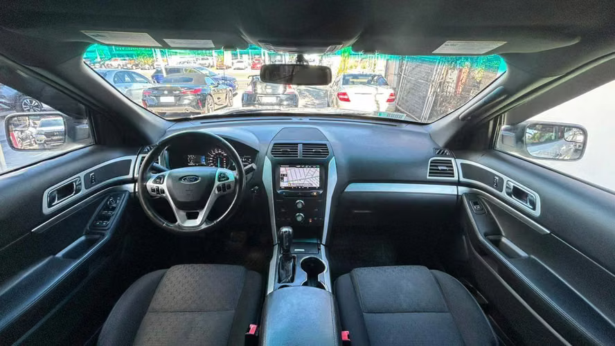 Ford Explorer XLT 4x2 3.5 AUT (2015)
