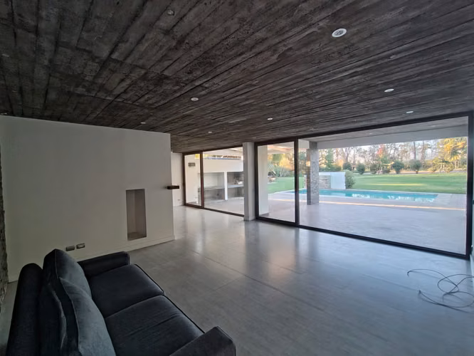 Preciosa Casa Mediterránea en Exclusivo Condominio Lonquén
