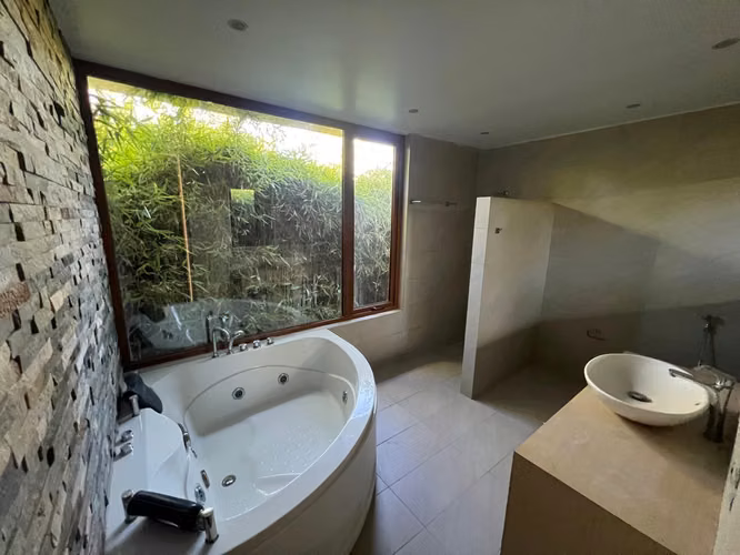 Preciosa Casa Mediterránea en Exclusivo Condominio Lonquén