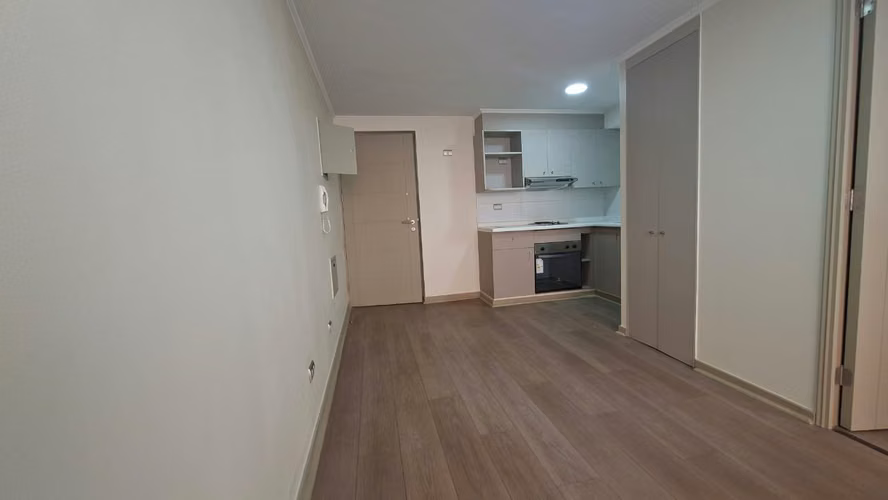 ARRIENDA DEPTO DE UNA HABITACION EN SANTIAGO CENTRO CERCA AL METRO CUMMING