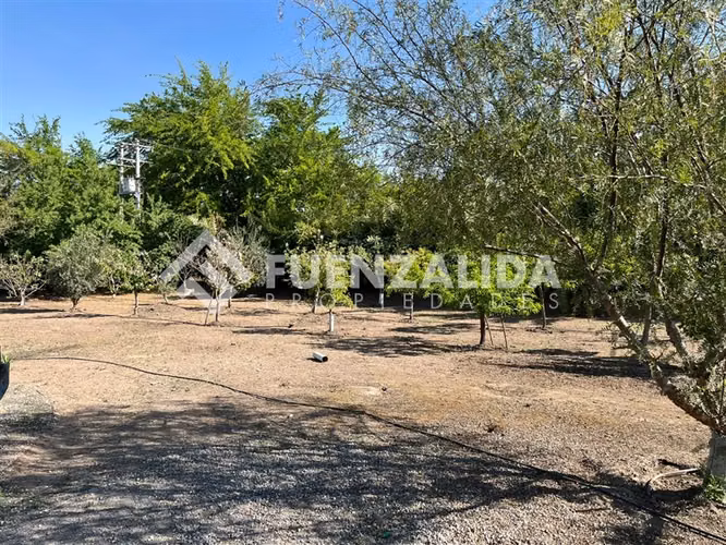 Parcela en venta en Colina