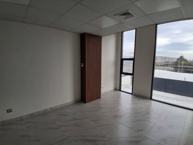 Oficina/Consulta 23 m² Edificio Arenas – Frente Hospital – 9 UF