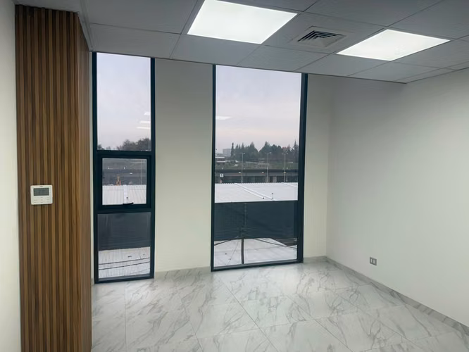 Oficina/Consulta 23 m² Edificio Arenas – Frente Hospital – 9 UF