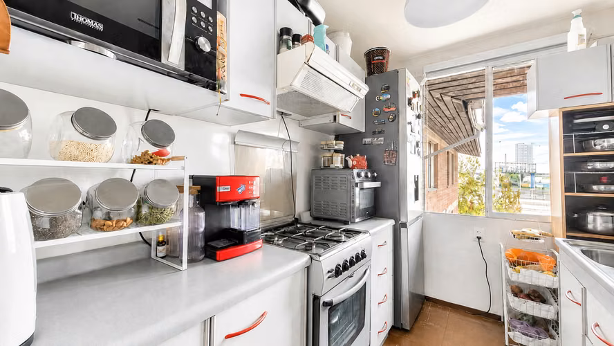 Venta Departamento Remodelado / Metro Santa Julia