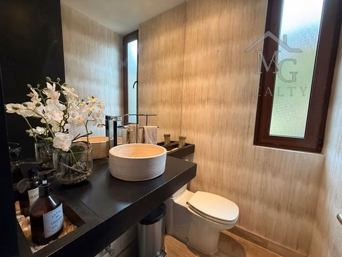 Casa en venta de 5 dorm. en Las Brisas Colina