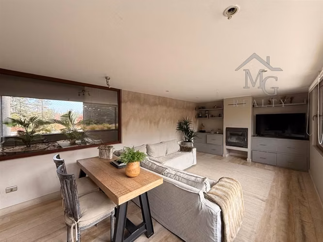 Casa en venta de 5 dorm. en Las Brisas Colina