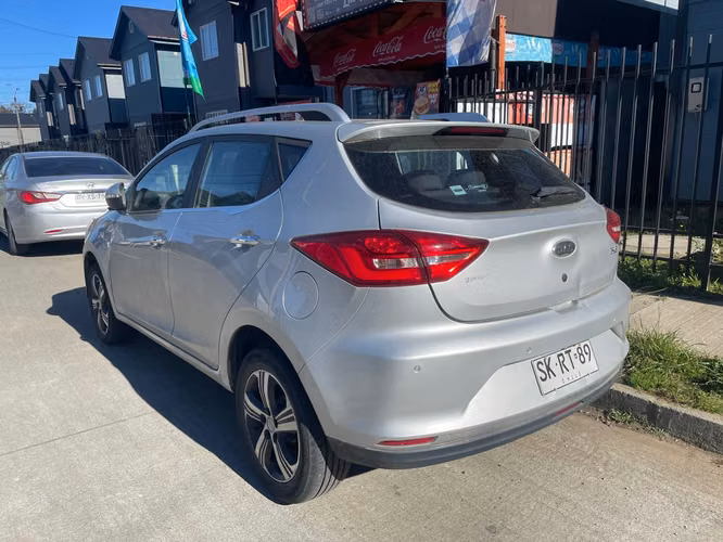 Vendo JAC JS2, excelente estado con detalle, conversable