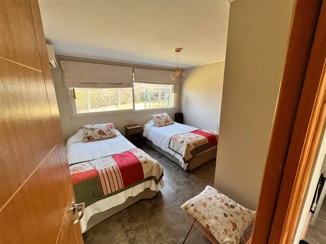 Casa en arriendo de 5 dorm. en Colina