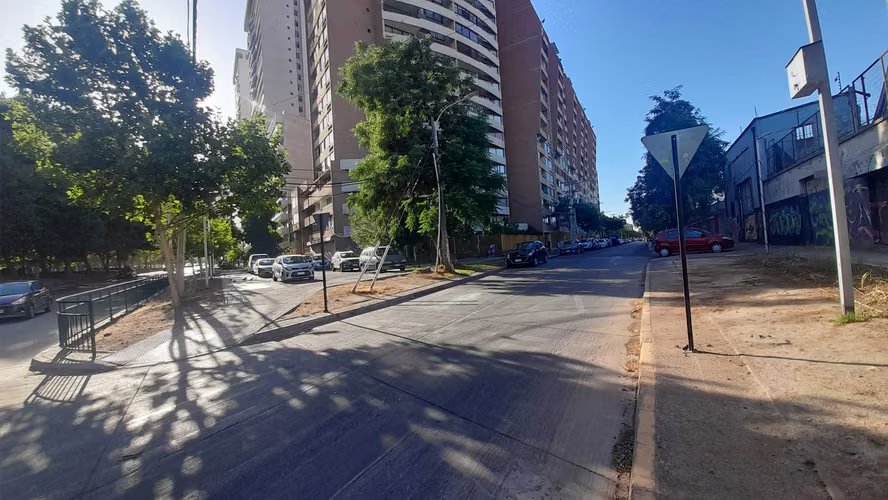 DPTO EN VENTA – Parque Los Reyes-SANTIAGO (164902)