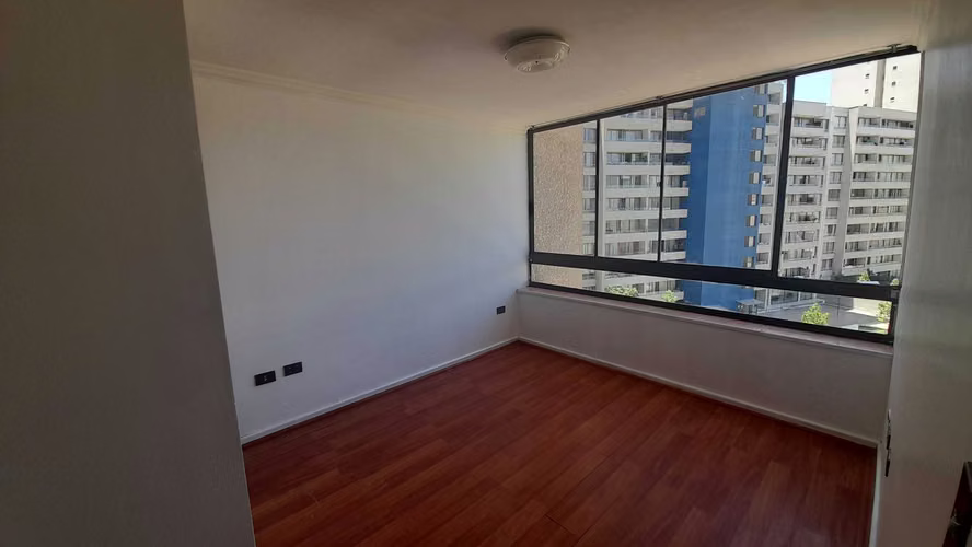 DPTO EN VENTA – Parque Los Reyes-SANTIAGO (164902)