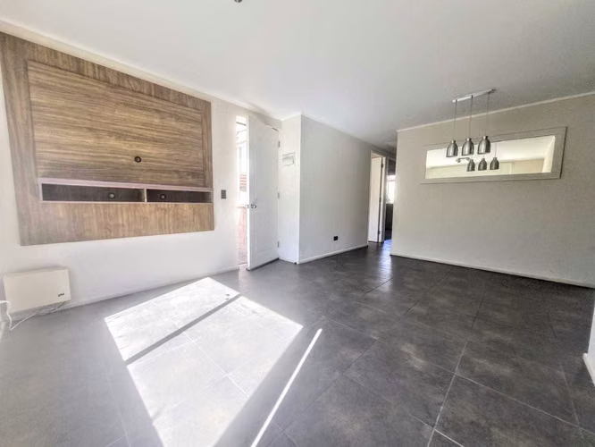 Casa no pareada 3D/1B amplio patio trasero (164904)