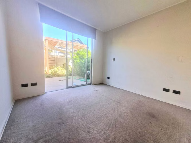 Casa no pareada 3D/1B amplio patio trasero (164904)