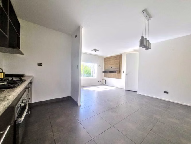 Casa no pareada 3D/1B amplio patio trasero (164904)