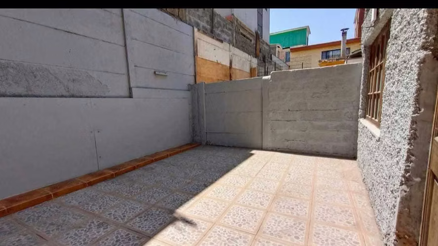 ARRIENDO CASA GRANDE 4 DORMITORIOS (164905)