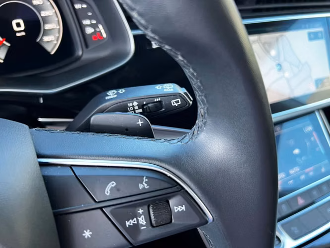 AUDI Q8 55 TFSI QUATTRO 2023