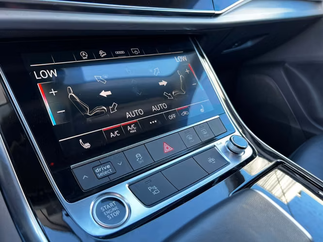 AUDI Q8 55 TFSI QUATTRO 2023