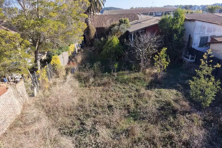 Gran casona comercial pleno centro pichilemu