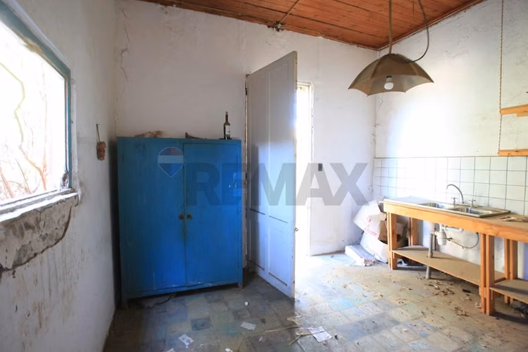 Gran casona comercial pleno centro pichilemu