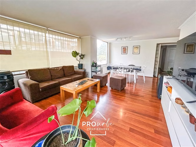 Departamento en venta de 4 dorm. en Vitacura