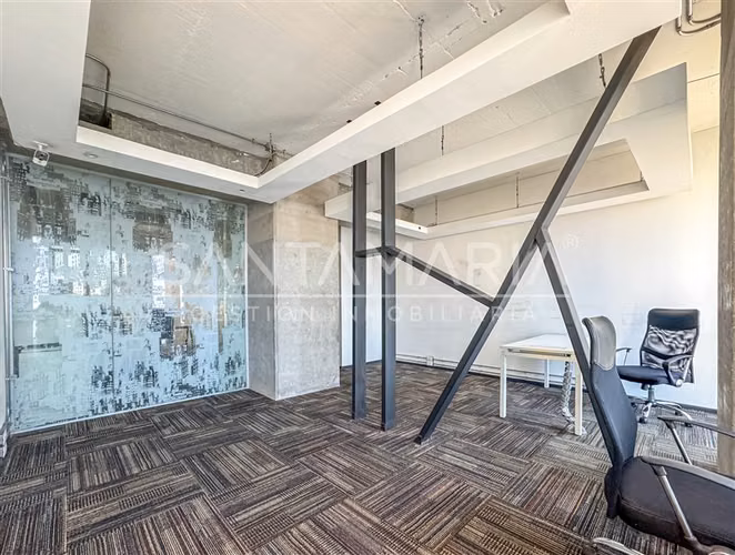 Local Comercial en arriendo 2 privados en Prat, Concepción
