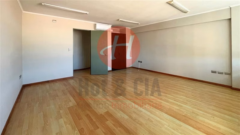 Oficina en Arriendo Centro de Temuco 95 m, 4 Privados