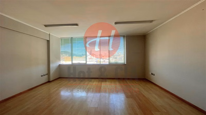 Oficina en Arriendo Centro de Temuco 95 m, 4 Privados