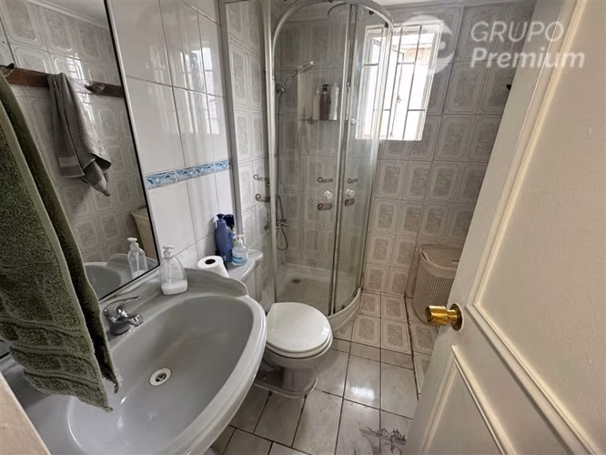 Casa en venta 4 dorm. Quilicura a un par de cuadras de metro