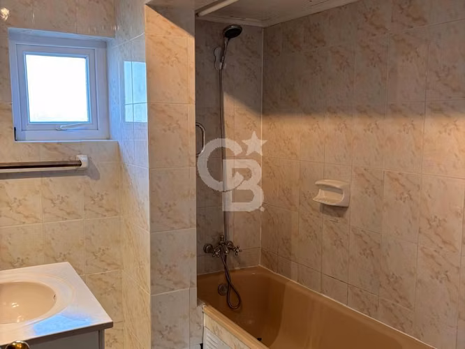 Amplio departamento ideal para remodelar! centro - Imagen 17