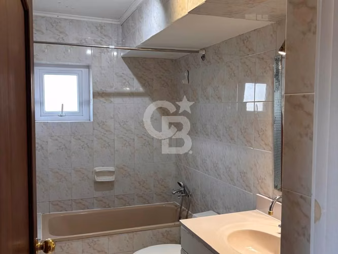 Amplio departamento ideal para remodelar! centro - Imagen 13