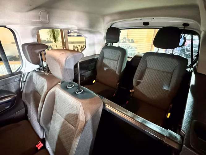 PEUGEOT RIFTER ALLURE