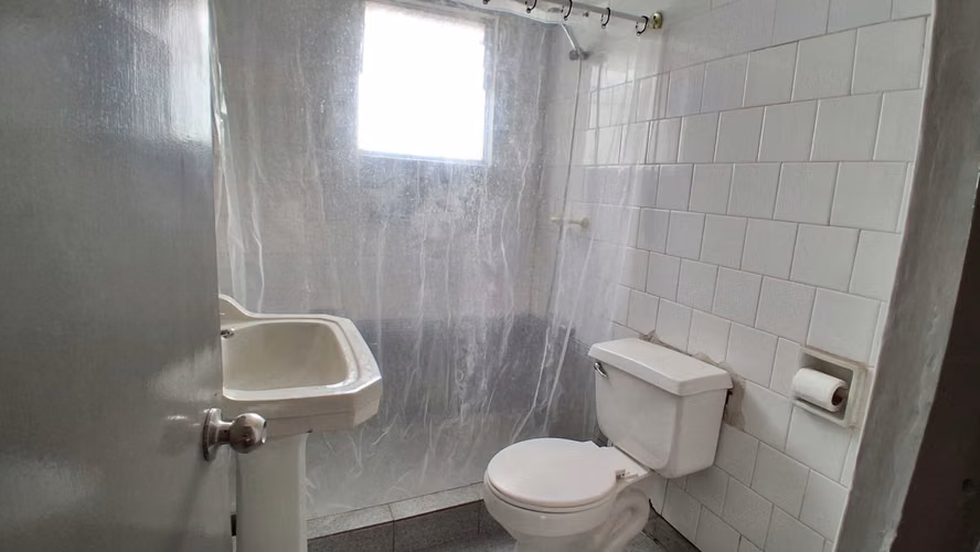 ¡Acepto Canje! Se Vende Impecable Departamento Uso habitacional y Comercial 4D-1B-1Bg. En Gran Avenida 9429, La Cisterna.
