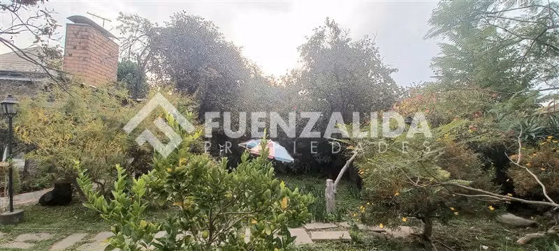 Sitio en venta en La Reina 918 m2.