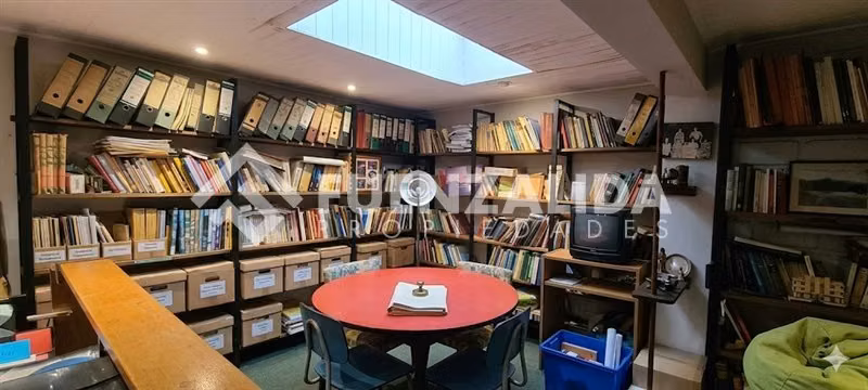 Sitio en venta en La Reina 918 m2.