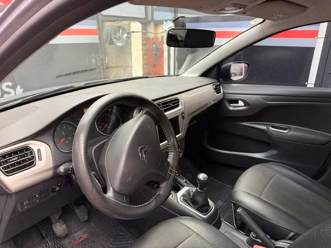 Citroen C-Elysee HDI 1.6 Shine (PIE DESDE $3.500.000)