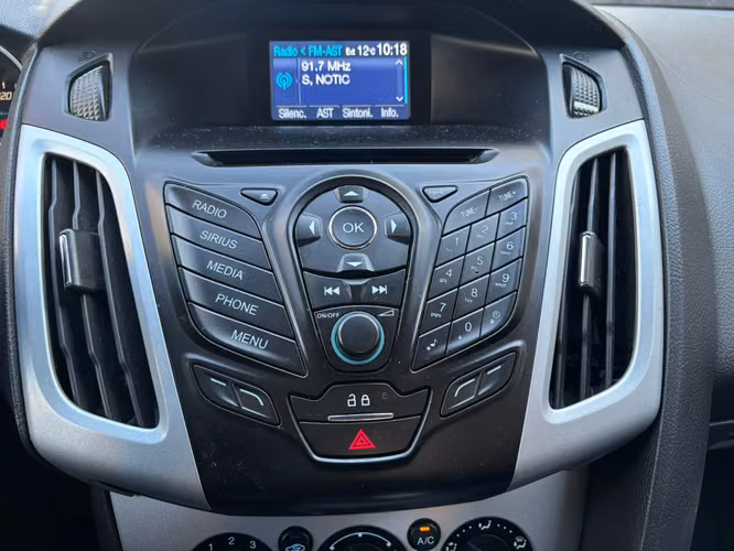2014 Ford Focus 2.0 SE 4X2 MT 4P
