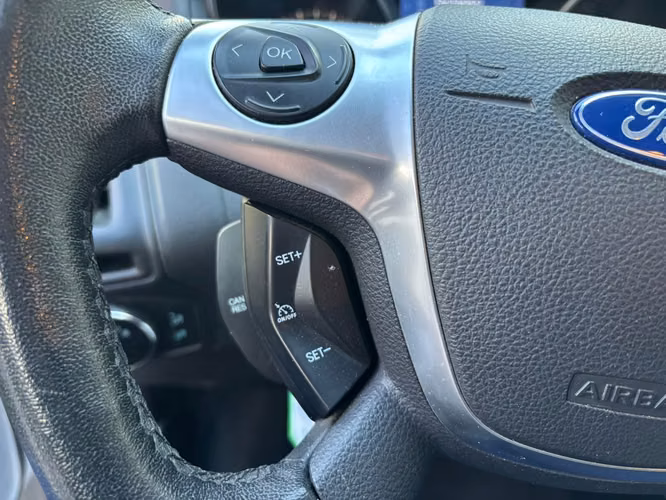 2014 Ford Focus 2.0 SE 4X2 MT 4P