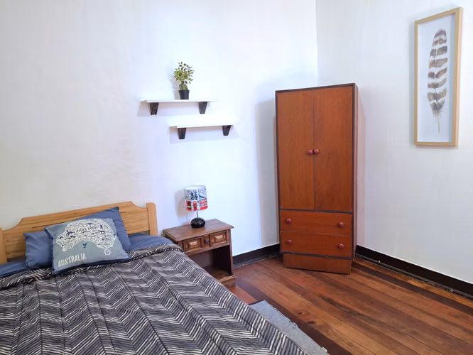Habitación Amoblada para Hombre - Centro Valpo (Sin Garantía)
