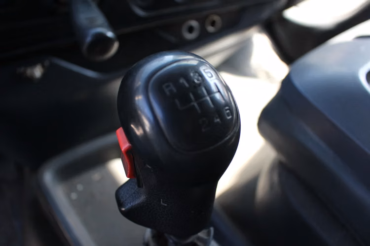 FORD CARGO 2429 AÑO 2013 6X2 FURGON 7.50m LARGO