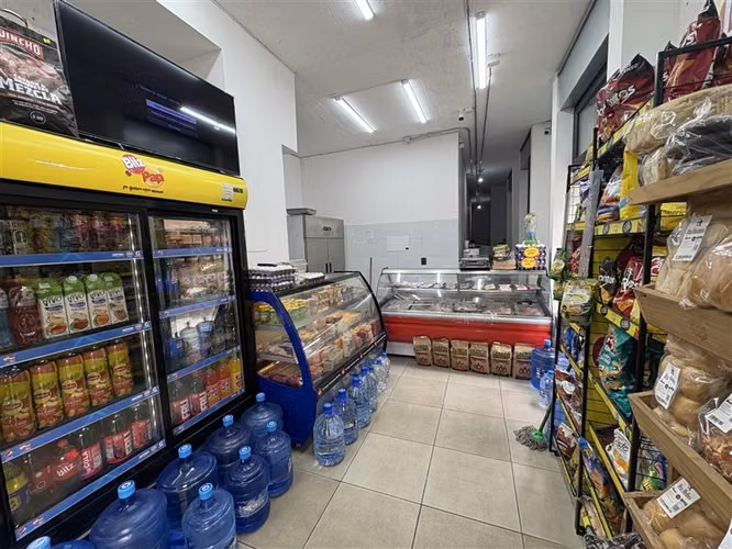 Venta Local 81m Contrato vigente CR 7,6% calle San Isidro - Imagen 5