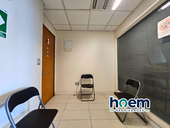 Oficina en Venta Frente Plaza de Armas, Edificio Plaza Talca