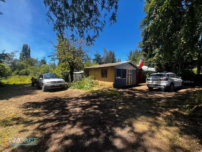Venta de Parcela, 9000 mts2 con 5 casas, en Padre las Casas