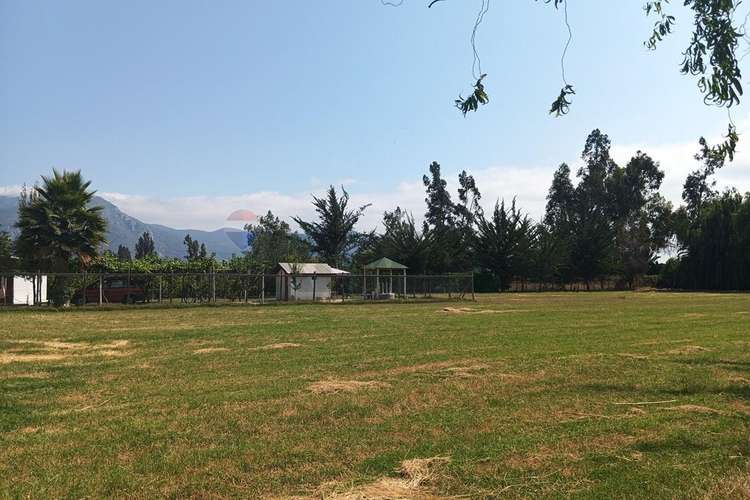 Casa en parcela.  condominio en el monte