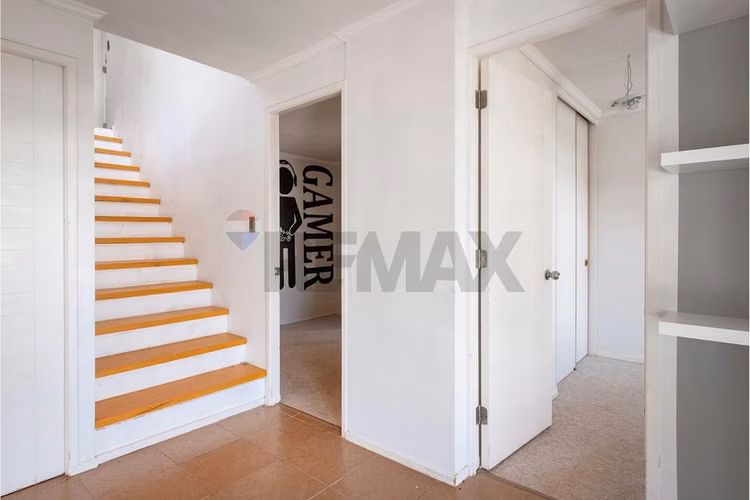 Casa ciudad de los valles 234 mts útiles 4d +4b