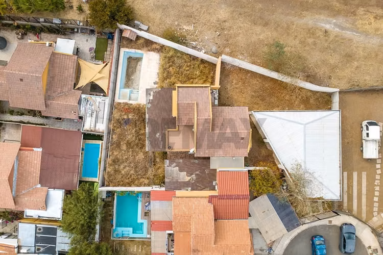 Casa ciudad de los valles 234 mts útiles 4d +4b