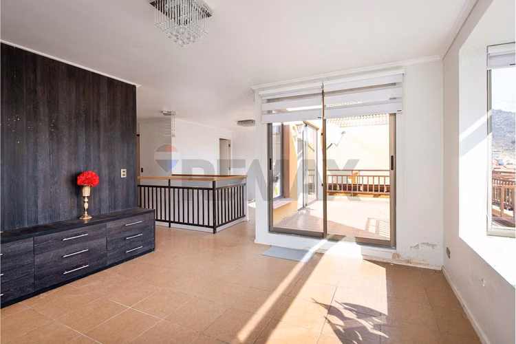 Casa ciudad de los valles 234 mts útiles 4d +4b