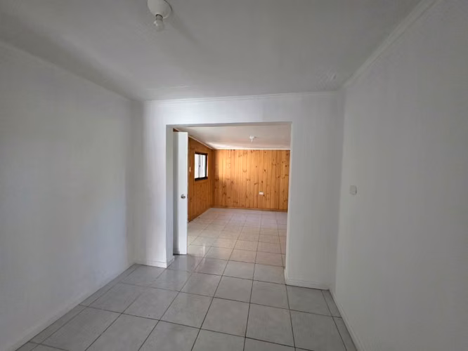 Arrienda casa uso Comercial en el centro de Los Ángeles.