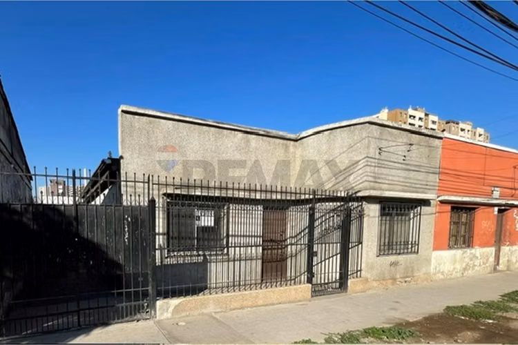 Vende galpon estacion central