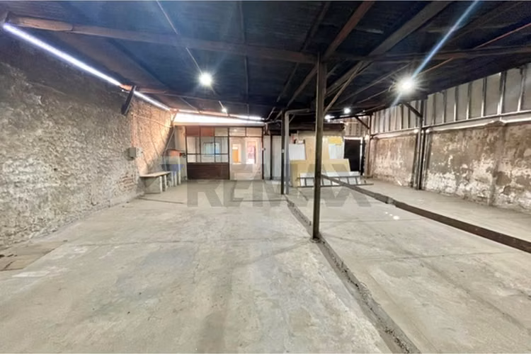 Vende galpon estacion central