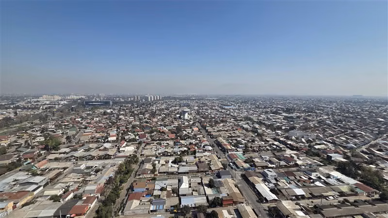 DPTO AL LADO DEL METRO ECUADOR, NUEVO CON MUY POCO USO.-