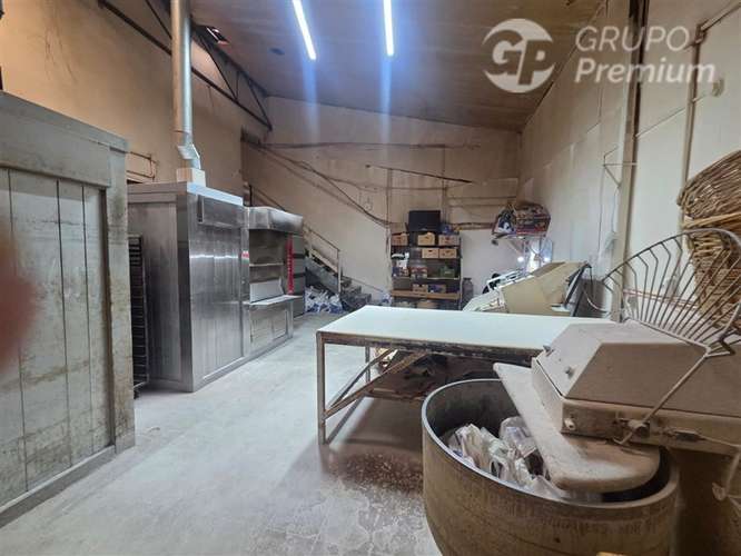 Panadería Operativa con Equipamiento Industrial - Imagen 4